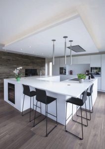 ARQUITECTURA+COCINA: ACOGEDORA ESTANCIA DE REUNIÓN EN HARLANGE